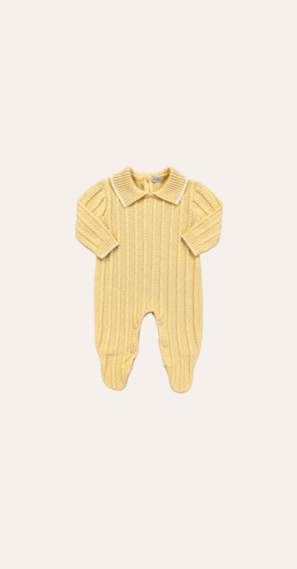 Macacão Trancado Gola Friso Amarelo